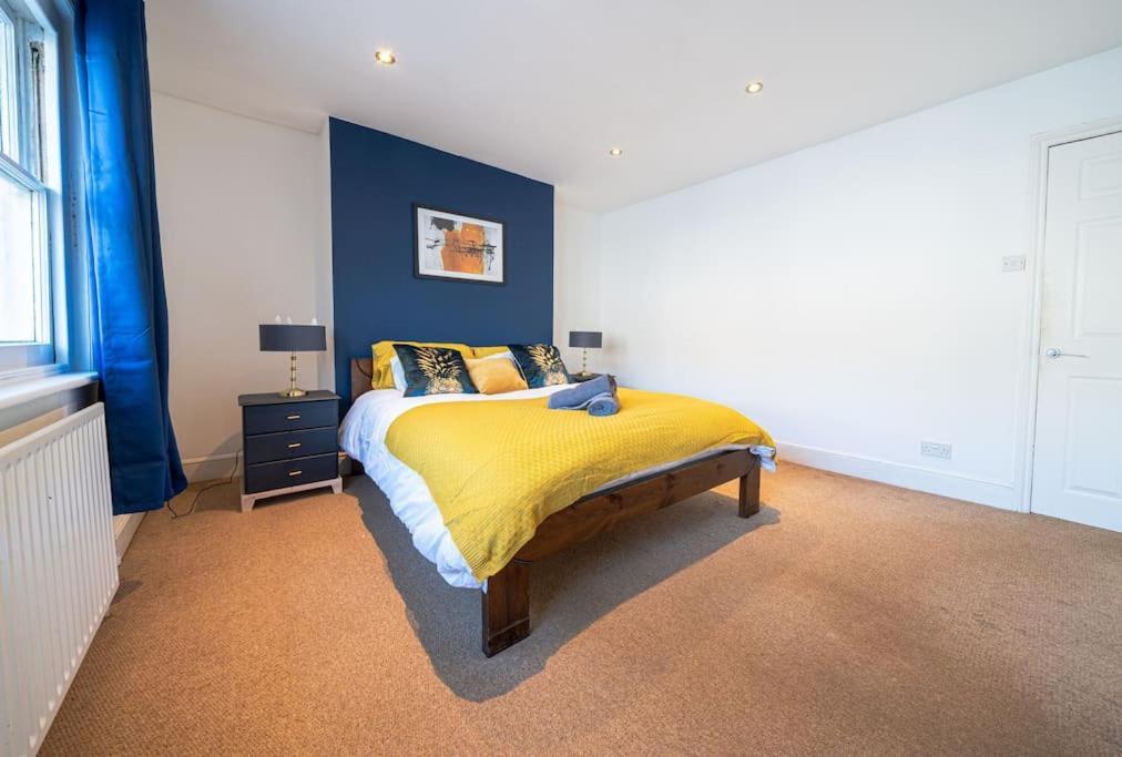 Large City Centre 2 Bed - Close To Station Apartment Royal Tunbridge Wells Exterior foto